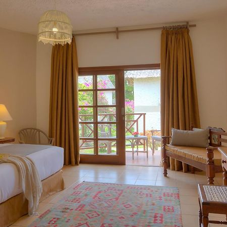 Neptune Village Beach Resort & Spa Galu Luaran gambar