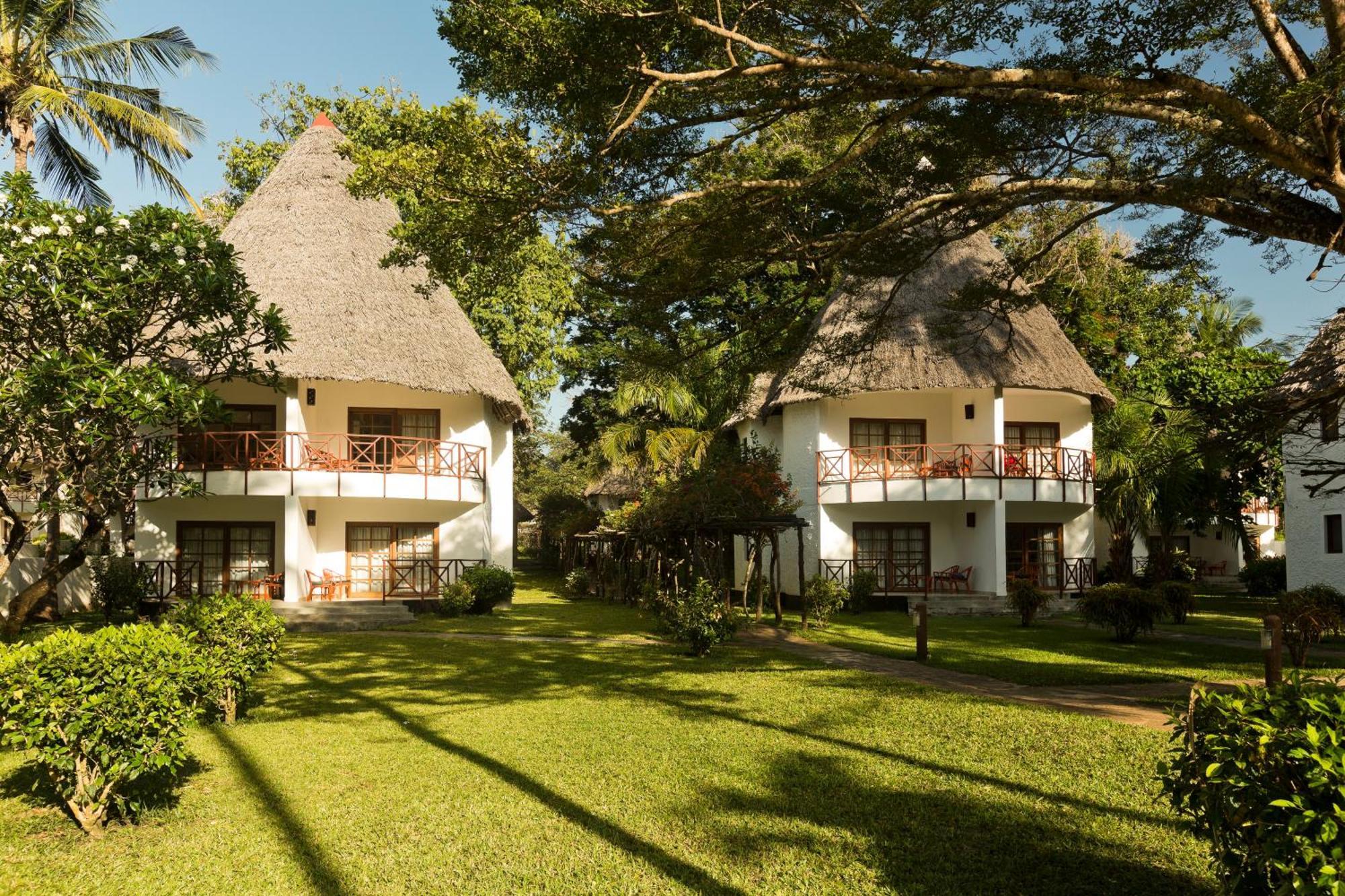 Neptune Village Beach Resort & Spa Galu Luaran gambar