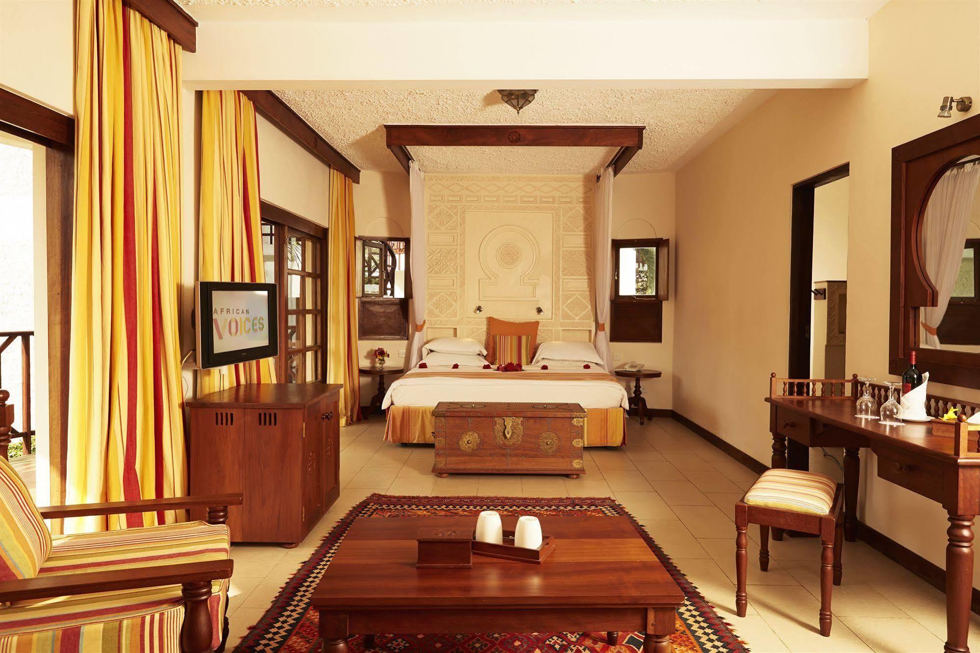 Neptune Village Beach Resort & Spa Galu Luaran gambar