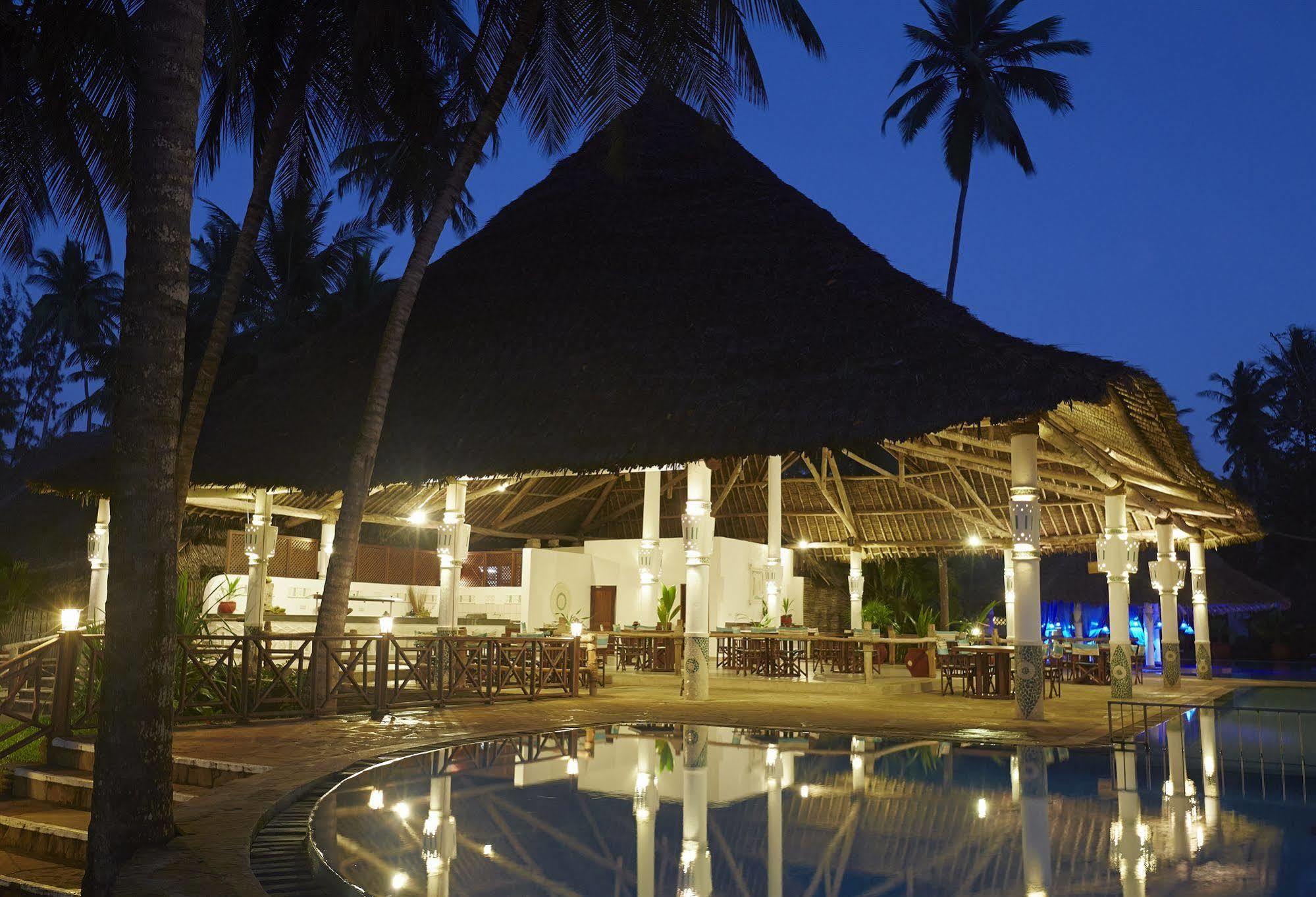 Neptune Village Beach Resort & Spa Galu Luaran gambar